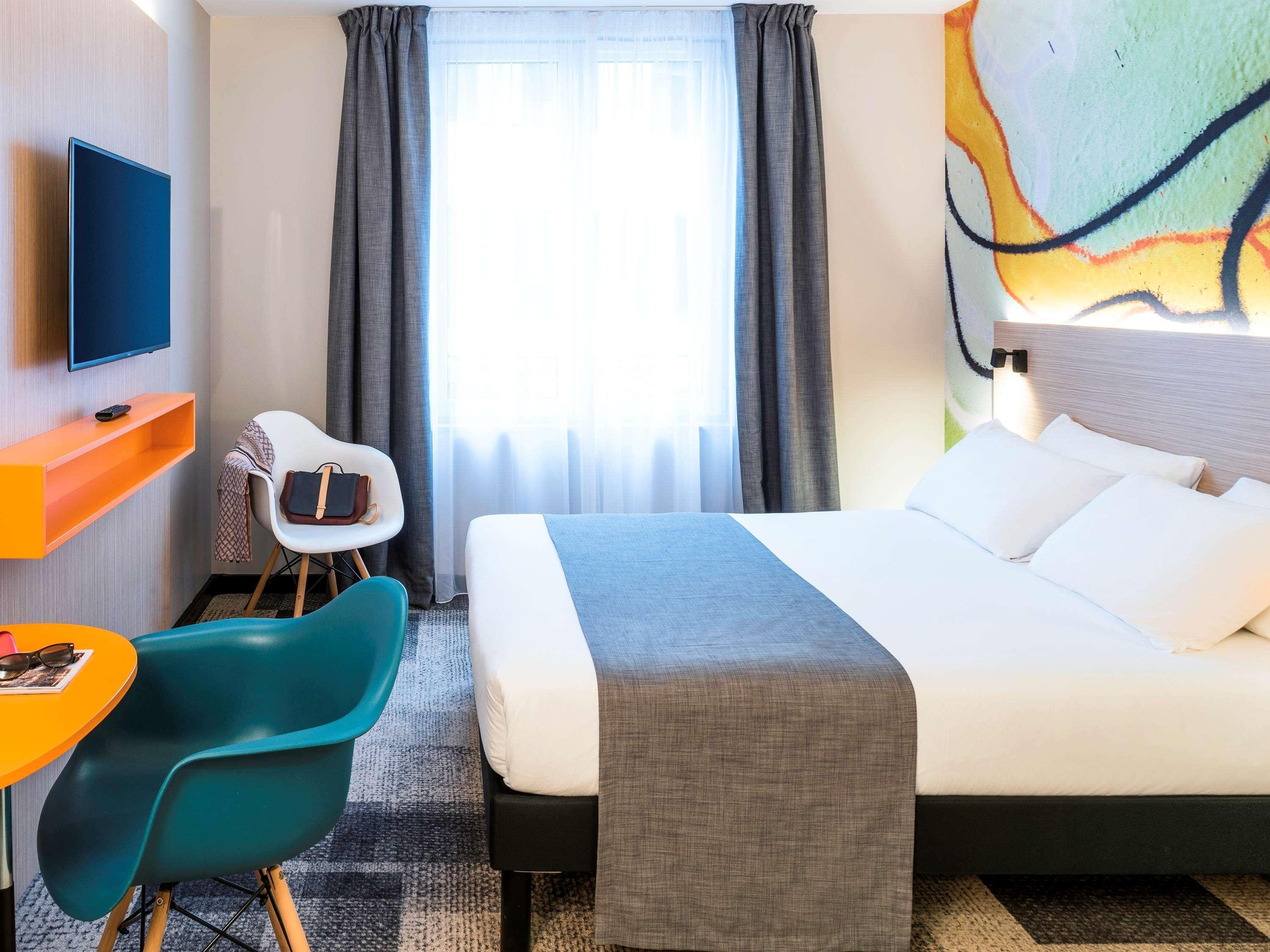Ibis Styles Clamart Gare Grand Paris Exterior foto