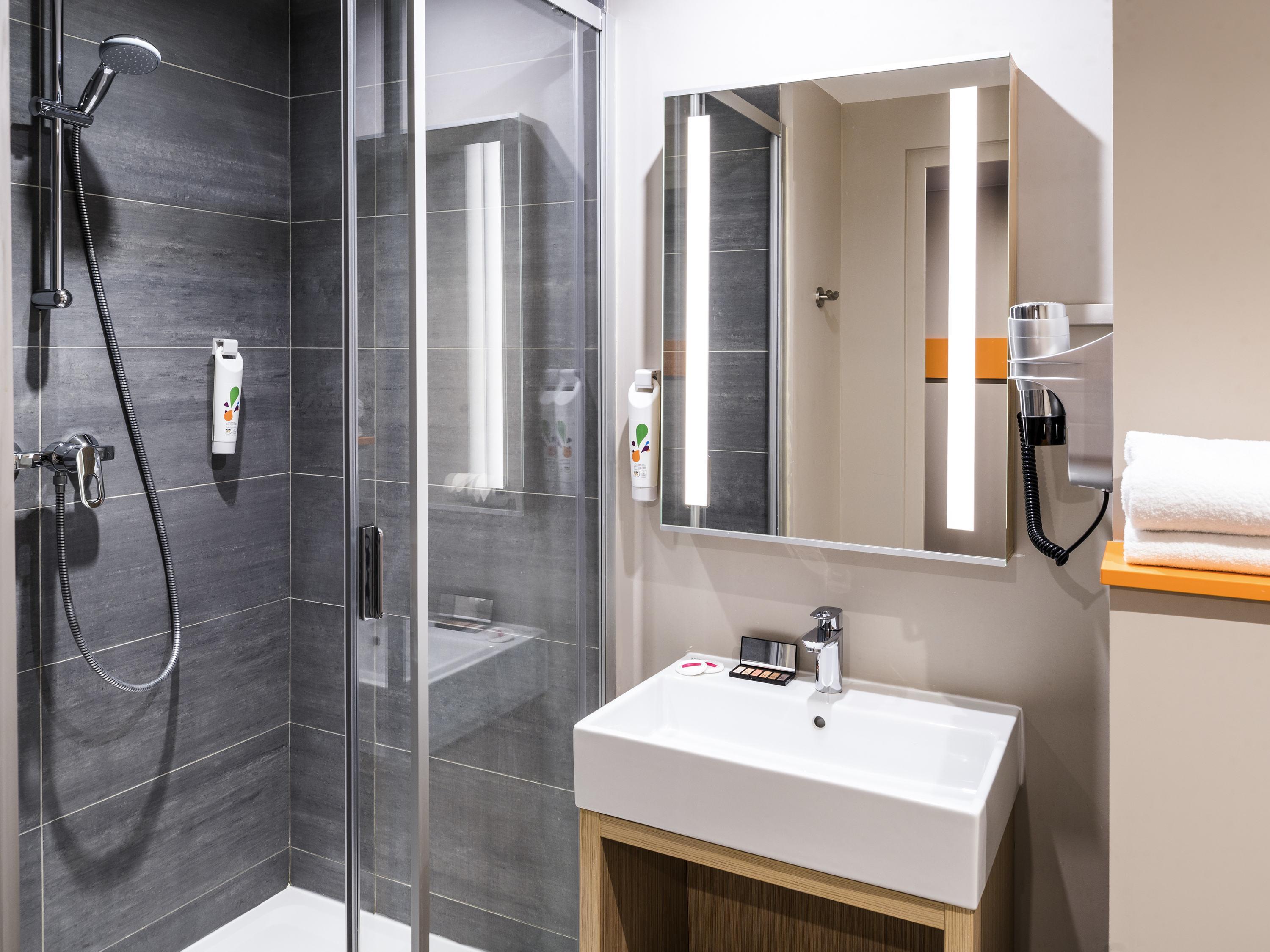 Ibis Styles Clamart Gare Grand Paris Exterior foto