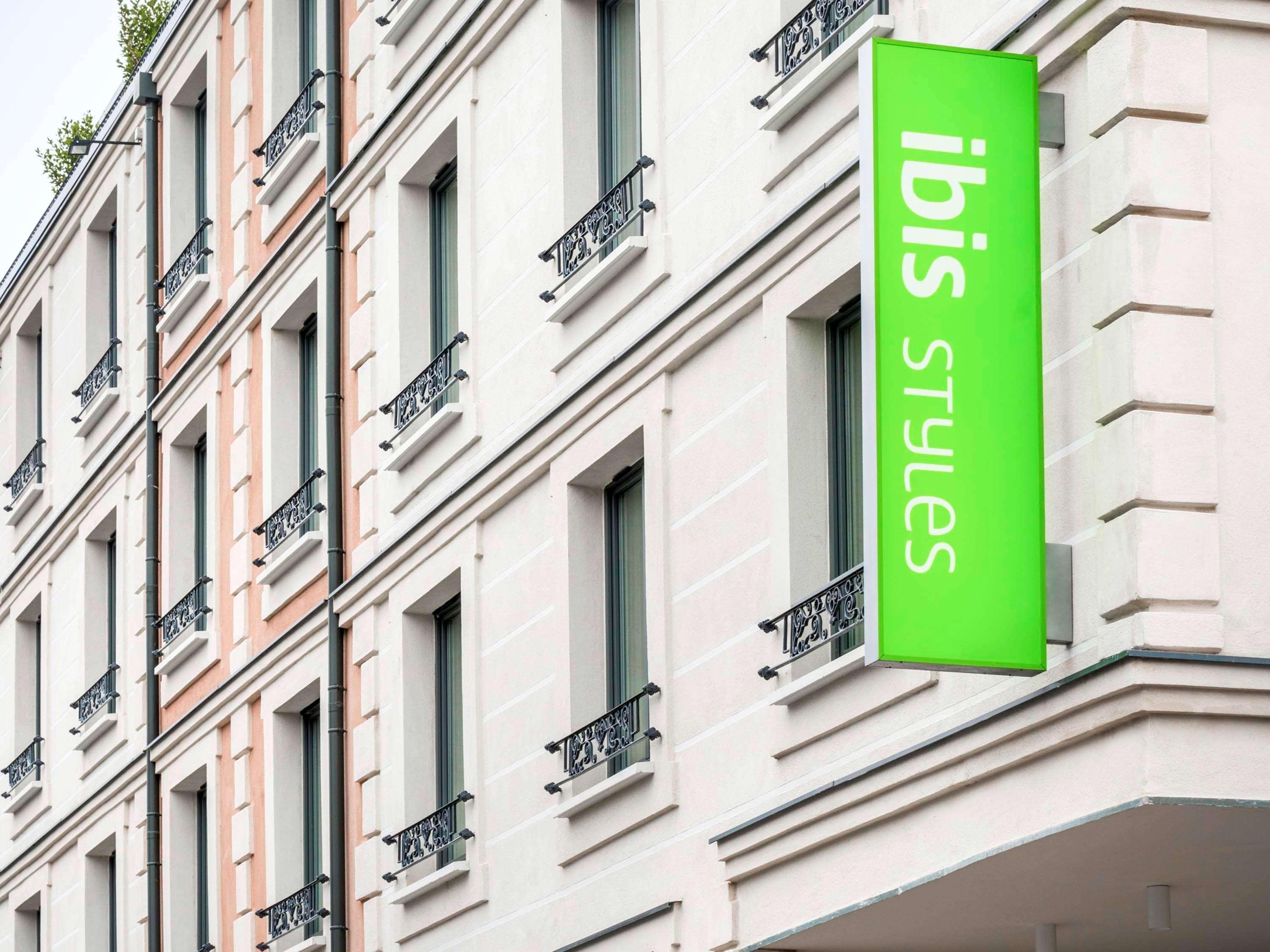 Ibis Styles Clamart Gare Grand Paris Exterior foto